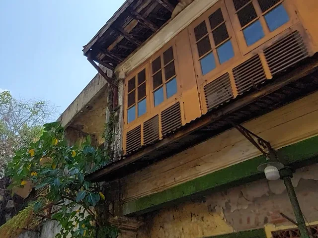 Rumah Panggung, Cikal Bakal Ruko Modern