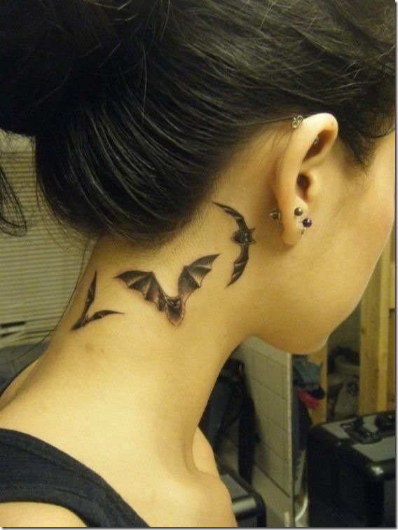 les_chauves-souris_cou_tatouage