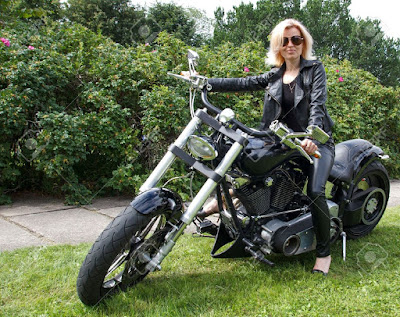 Why and How to Vesture As a Biker Lady?