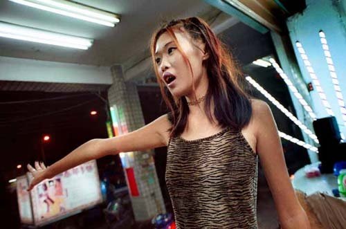beetle-nut-beauties (12)