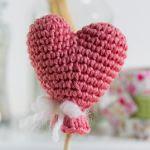 https://translate.google.es/translate?hl=es&sl=it&u=http://besenseless.blogspot.com/2015/02/cuore-amigurumi-heart-free-pattern.html&prev=search