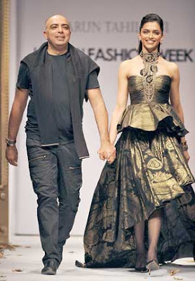 Deepika Padukone Delhi Fashion Week 2009 Pictures