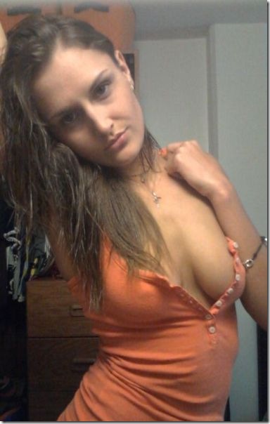 sexy-no-bra-girls-7