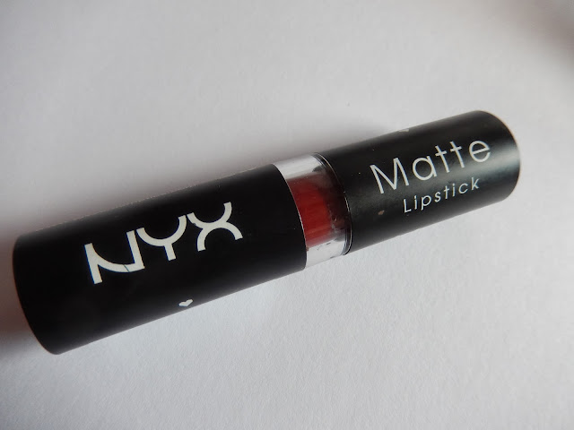 NYX Lipstick Review. Matte Lipstick Review from NYX on Beka's Beauty. Manchester Beauty Blog