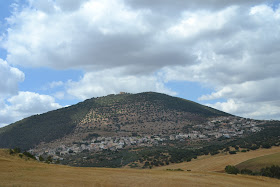 foto com vista externa do Monte Tabot  