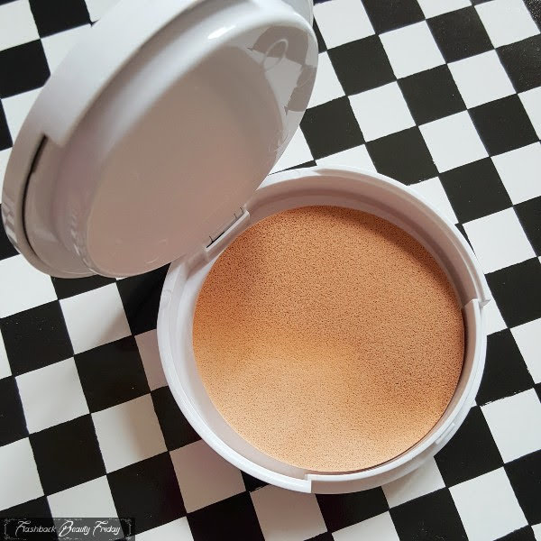 open compact base with sponge for foundation application