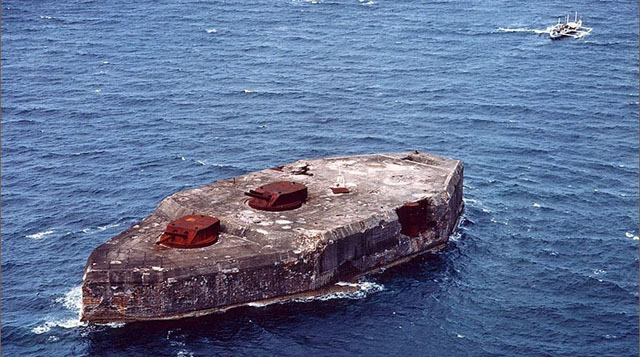 Fuerte Drum acorazado de hormigón isla El Fraile