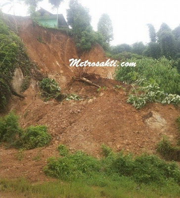 KUA Keliling Danau Nyaris Terbawa Longsor, Kemenag Kerinci Bergerak Cepat