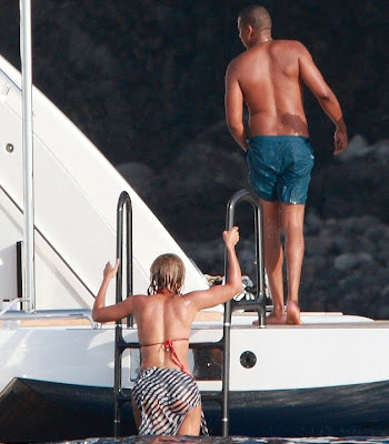 Beyonce-Jay-Z-Beach-Photos