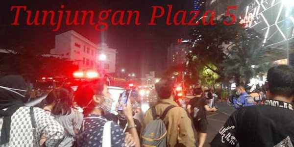 Tunjungan Plaza 5 Surabaya Terbakar
