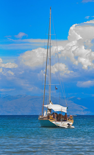 Yacht. Corfu. Ionian Sea. Яхта. Корфу. Ионическое море.