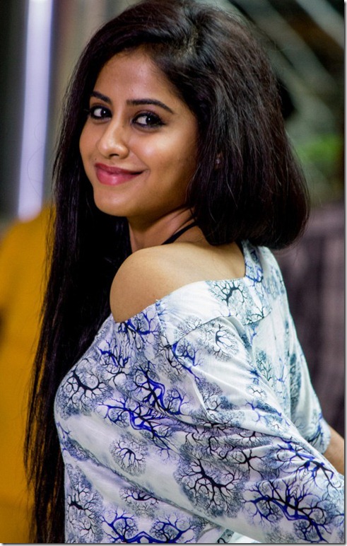 swathi_deekshith_latest_stylish_photos