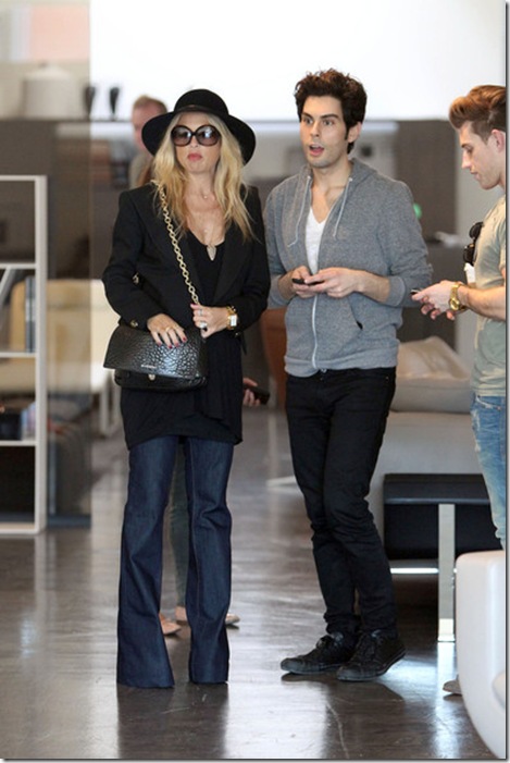Rachel Zoe pregnant Rachel Zoe stops snack S_MG8UYh4S3l