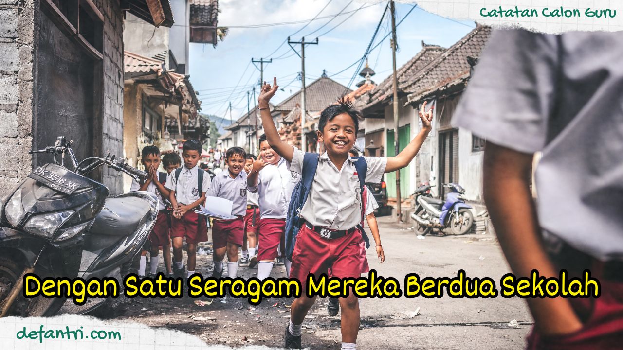 Dengan Satu Seragam Mereka Berdua Sekolah