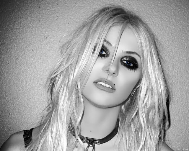 Taylor Momsen 