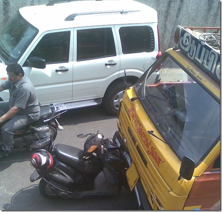 bike_under_truck_side_view