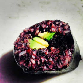 https://manoloramiro.blogspot.com/2013/12/forbidden-rice-avocado-maki-sushi.html