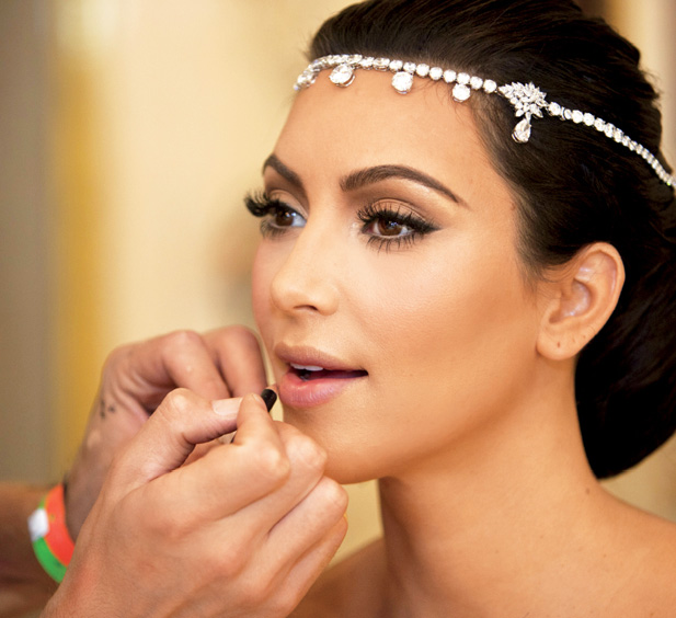 Fashion Beauty Glamour: Kim Kardashian's wedding makeup 