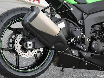  Kawasaki ZX-6R 2009 : Reviews And Specification