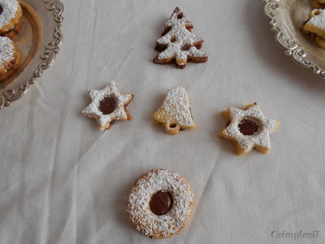 receita bolachas recheadas com chocolate e avelas