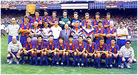 F. C. BARCELONA - Temporada 1989-90 - Plantilla del Barcelona en la temporada 1989-90, en la que con Johann Cruyff de entrenador se clasificó 3º en la Liga y quedó Campeón de la Copa al ganar en la final al Real Madrid