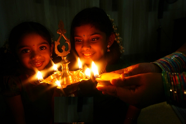 Ashgive.com: Ucapan Selamat Menyambut Hari Deepavali