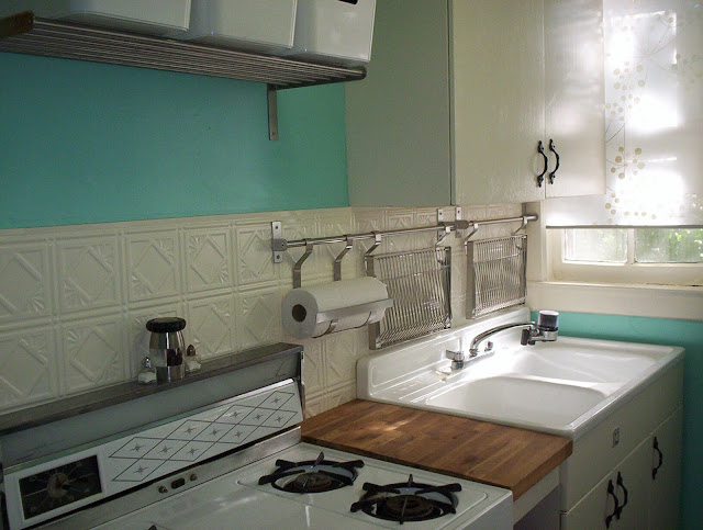 retro renovation for rental kitchen