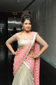 Madhu Shalini new Glamorous photos-thumbnail-28