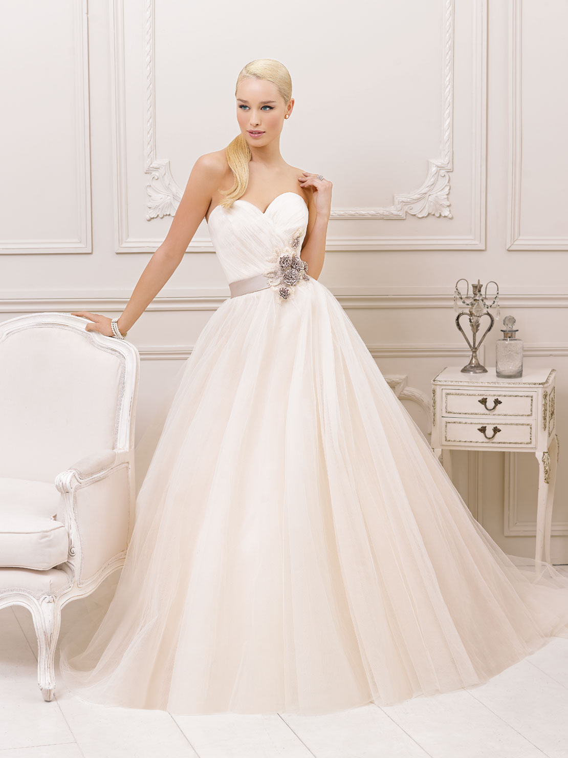 beautiful strapless wedding dresses Великолепные свадебные платья 2013 из 