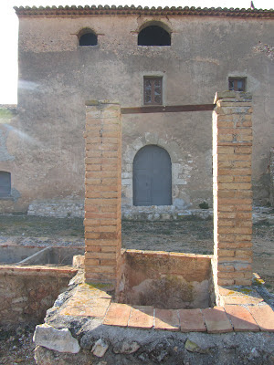 RUTA DEL SALPÀS (I) Masies al voltant de La Bisbal del Penedès  (Sud-oest del terme municipal), pou o cisterna a la Masia de Cal Arbocet a La Bisbal del Penedès