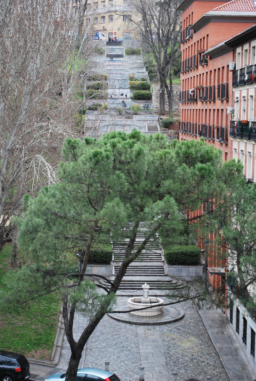 Tu Guia Por Madrid La Cuesta De Los Ciegos
