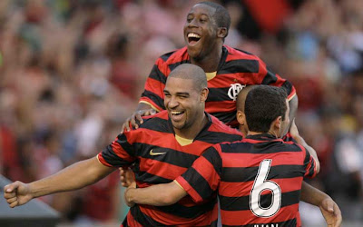 Adriano-Flamengo-Roma