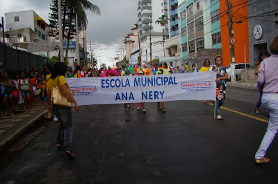 No Festival da Primavera a manhã de domingo foi da garota. A tarde tem muito mais