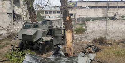 another British Saxon APC neutralized at Sivirodonetsk, LPR