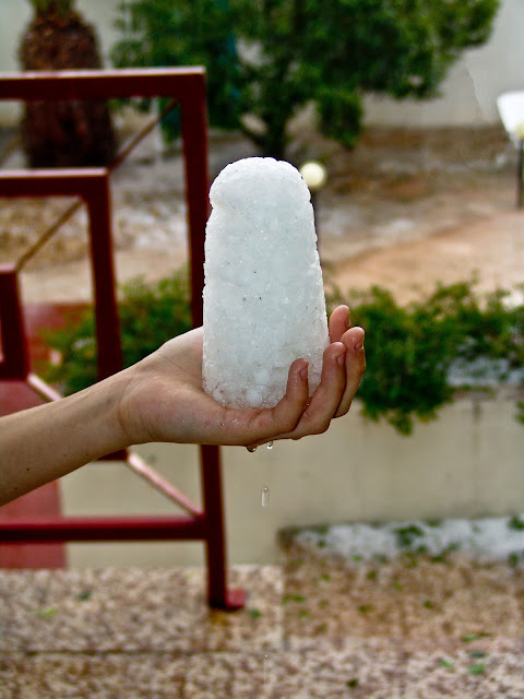 Namibia: Hailstorm in Windhoek photos | Град В Намибии