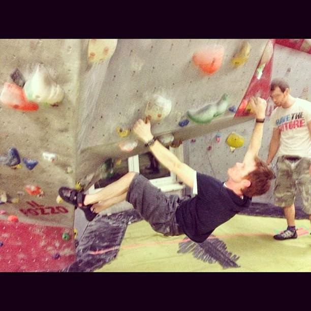 mark bouldering in salon du bloc in hamburg