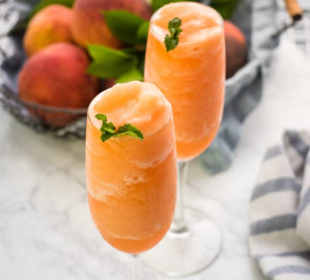 Peach Bellini Recipe #summer #drinks