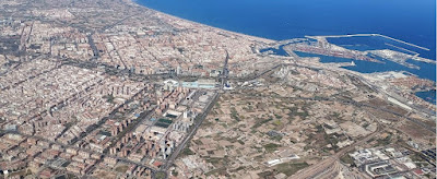 La ciudad de Valencia desde el avión.
