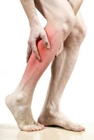 Crampes dans les jambes sont souvent liés à des problèmes de sodium, de potassium, de calcium et de l'équilibre de magnésium, ainsi que des problèmes d' hydratation insuffisante.