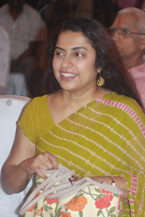 suhasini maniratnam @ a saint in the boardroom book launch actress pics