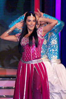 Malaika, Neha and Sameera Dance Performance at CREDAI Awards