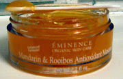 The masque I will be reviewing today is the Mandarin & Rooibos Antioxidant . (mandarin masque )