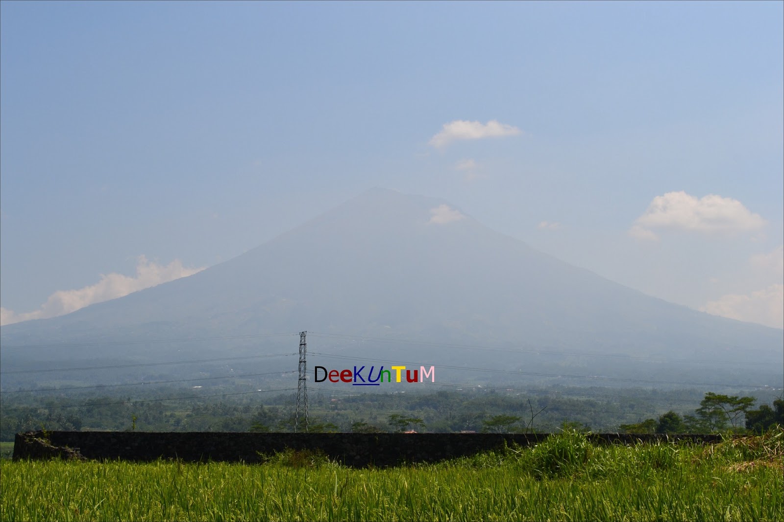 Dee Lunch Di Gunung Kembar Sumbing Sindoro