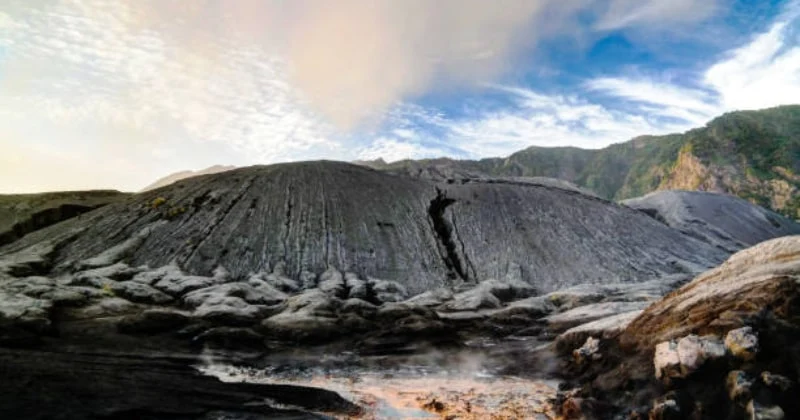 Erupsi Gunung Tangkuban Perahu