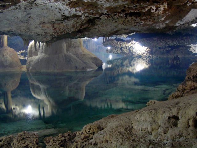 Pemandangan Indah Dari Sumur Yang Menakjubkan... [ www.BlogApaAja.com ]