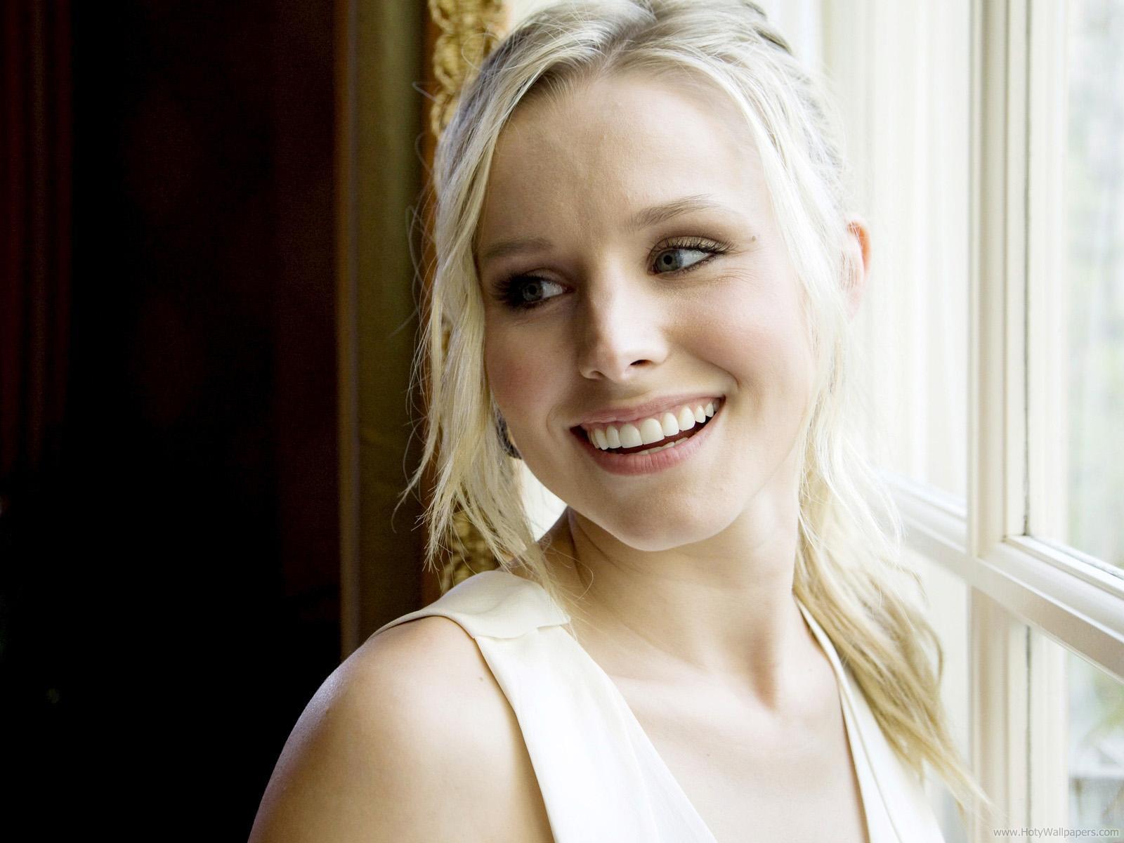 Kristen Bell Wallpapers