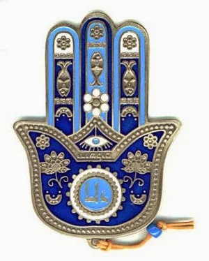 O que é a "mãozinha" que muitos judeus usam como amuleto?