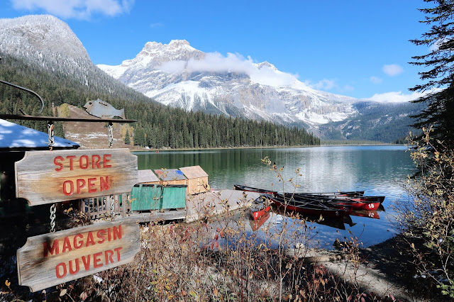 Emerald Lake, Yoho National Park, British Columbia, Canada