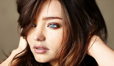 Bold Miranda Kerr Beautiful Eyes