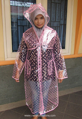 jas hujan model gamis motif transparan bening polkadot pink